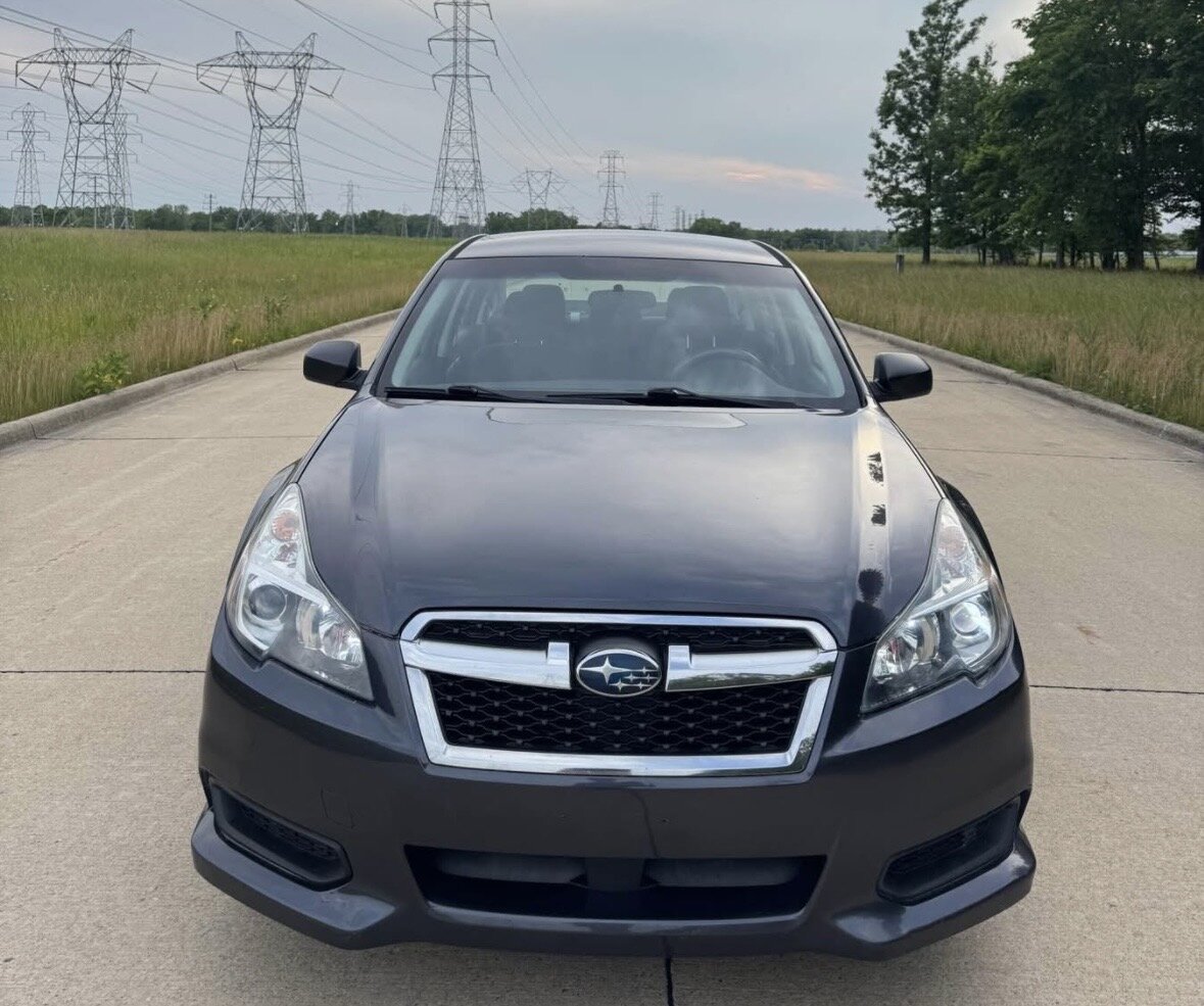 2013 Subaru Legacy - photo 1